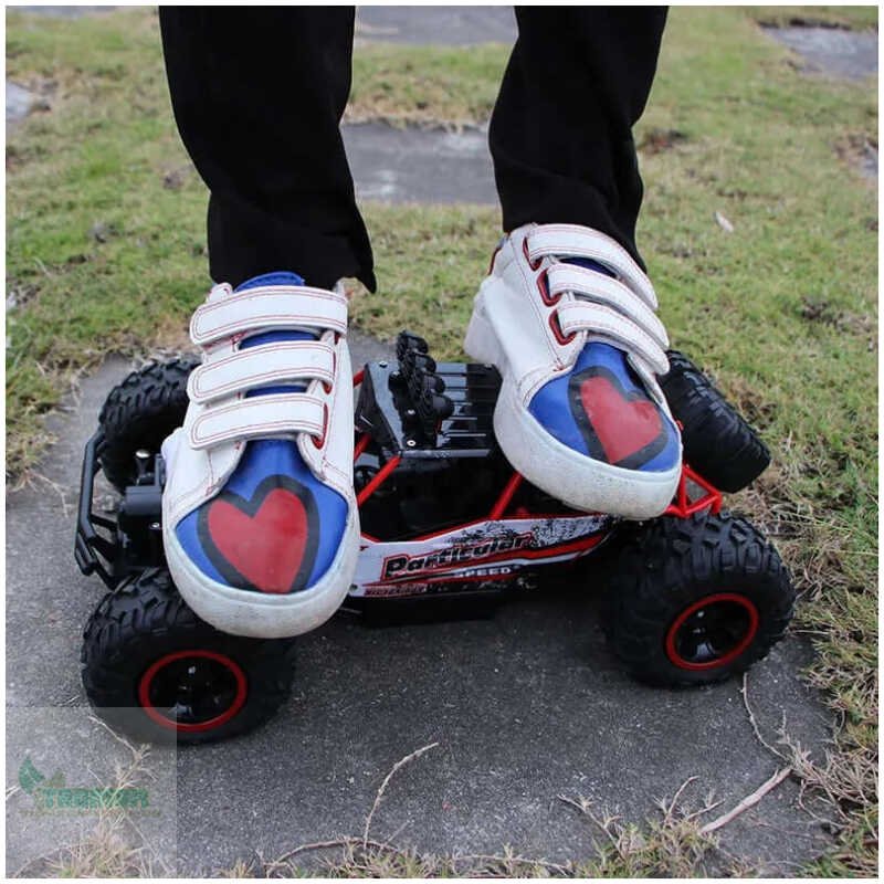 ZWN 4WD Remote Control Car - Image 2